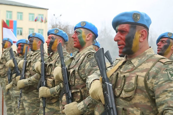 Komando hərbi hissələrində müddətdən artıq həqiqi hərbi xidmət üçün qəbul davam edir 